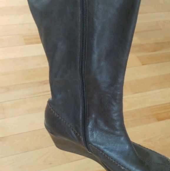 AEROSOLES Boots Size 10 - Picture 4 of 8